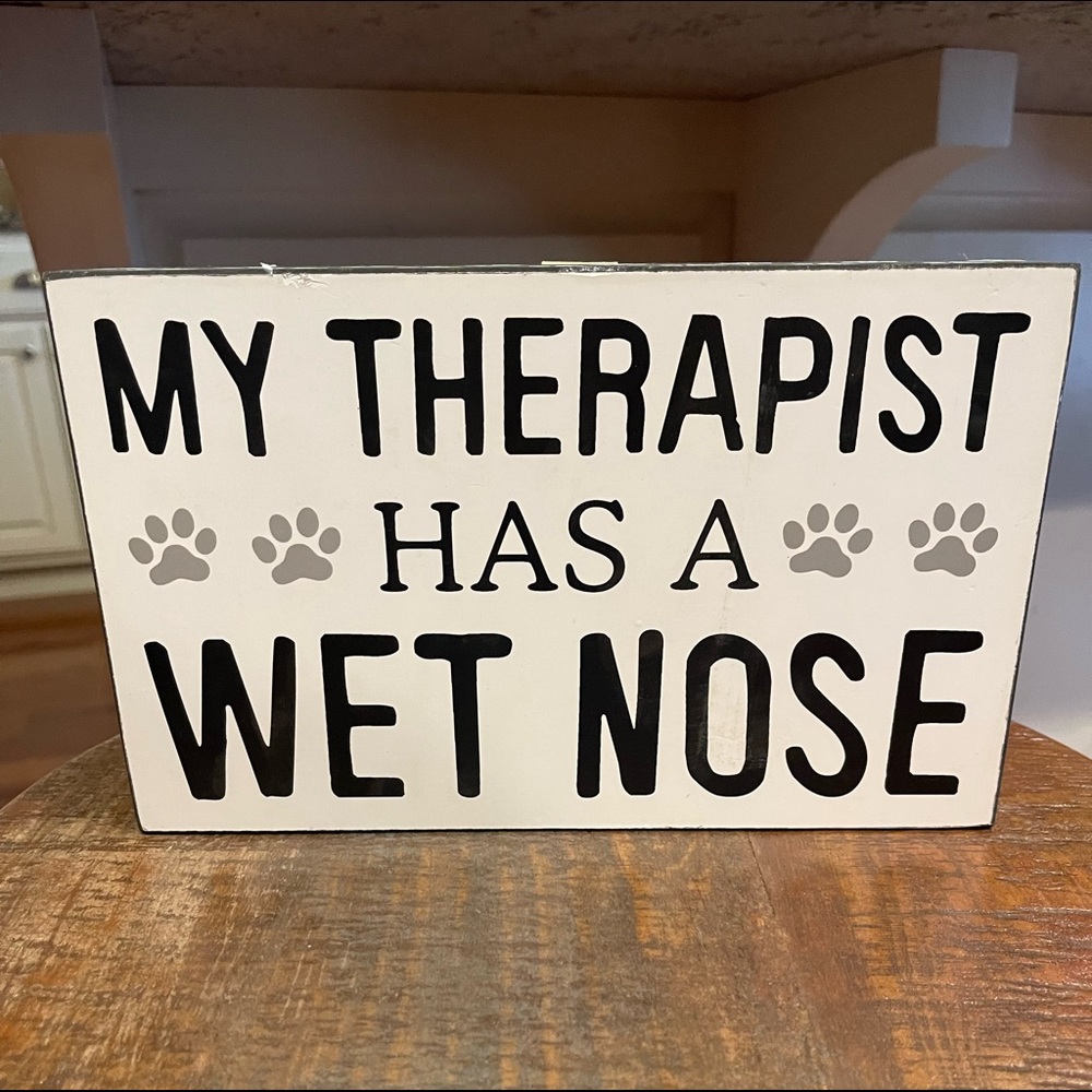 Adorable paw design small table decor